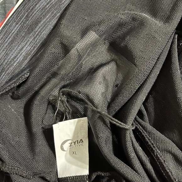 Zyia active top - Picture 3 of 6